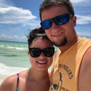 Meet your Posher, Elise